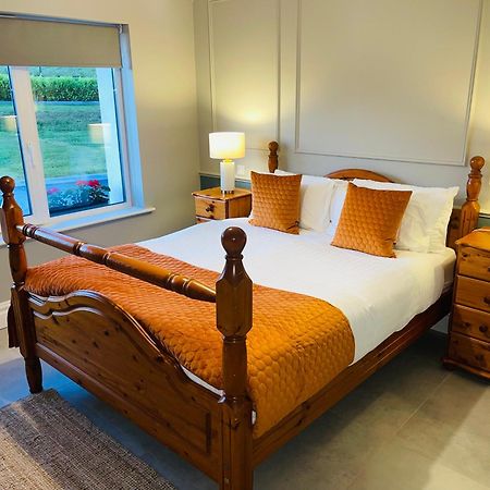 Country View House 호텔 Milltown  외부 사진
