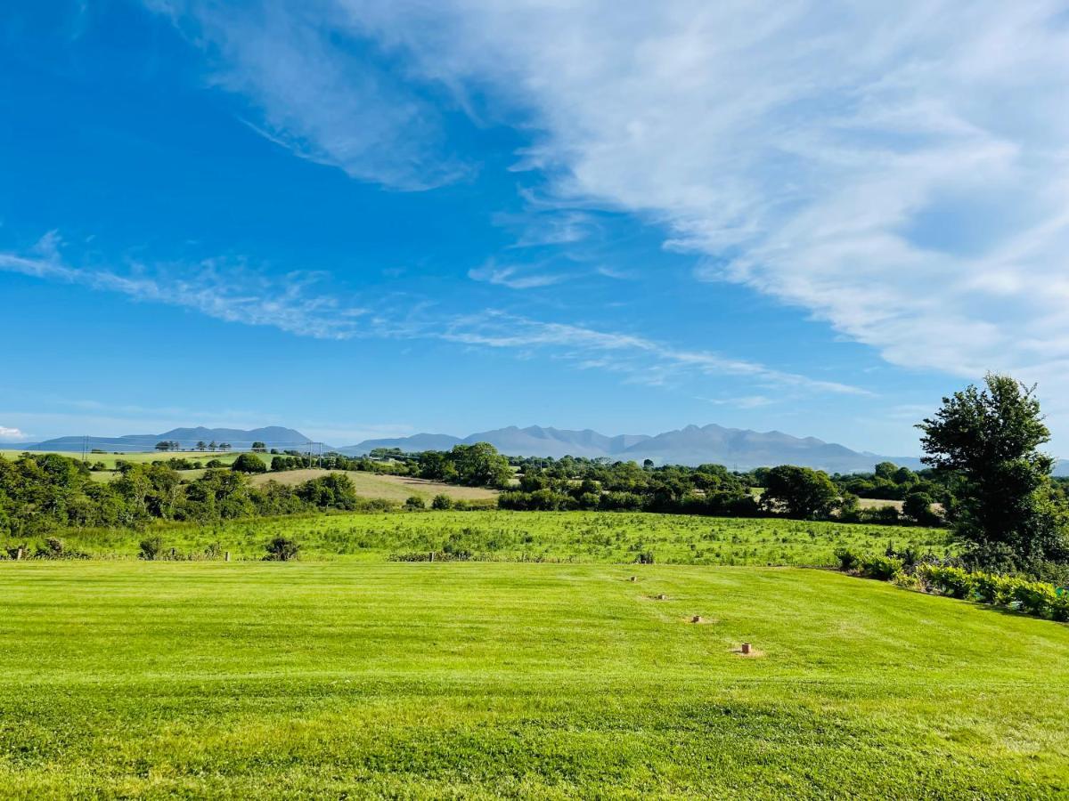 Country View House 호텔 Milltown  외부 사진