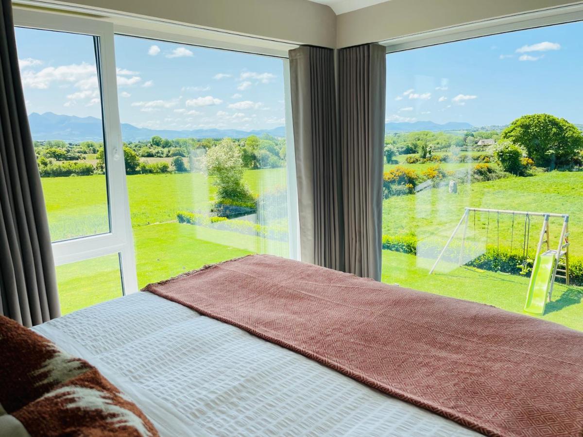 Country View House 호텔 Milltown  외부 사진