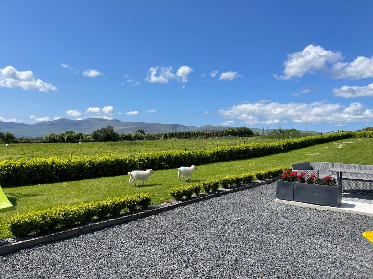 Country View House 호텔 Milltown  외부 사진